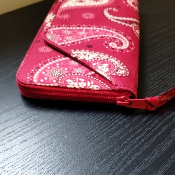 Vera Bradley Red Paisley Women's Wallet - Picture 5 of 7